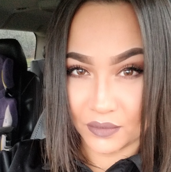 Meet your Posher, Lourdes - Picture 2 of 2